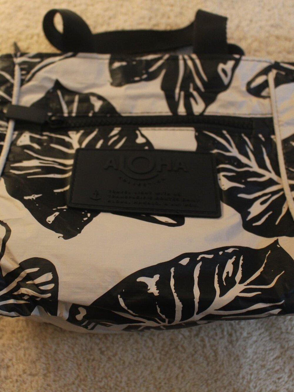 ALOHA Collection black and white tropical leaf print handbag crossbody SKUL
